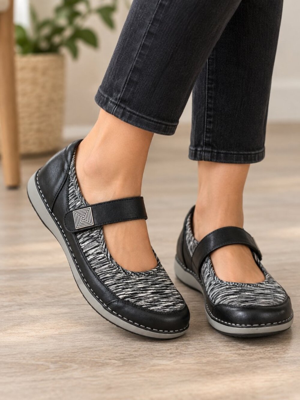 Alegria Gem Dream Fit Mary Jane Leather Comfort Shoes Black White EU38